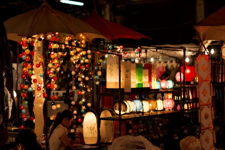 Night Bazaar, Chiang Mai, Places to Visit in Thailand