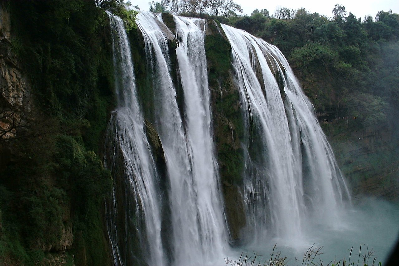 Huangguoshu Waterfall, China 4