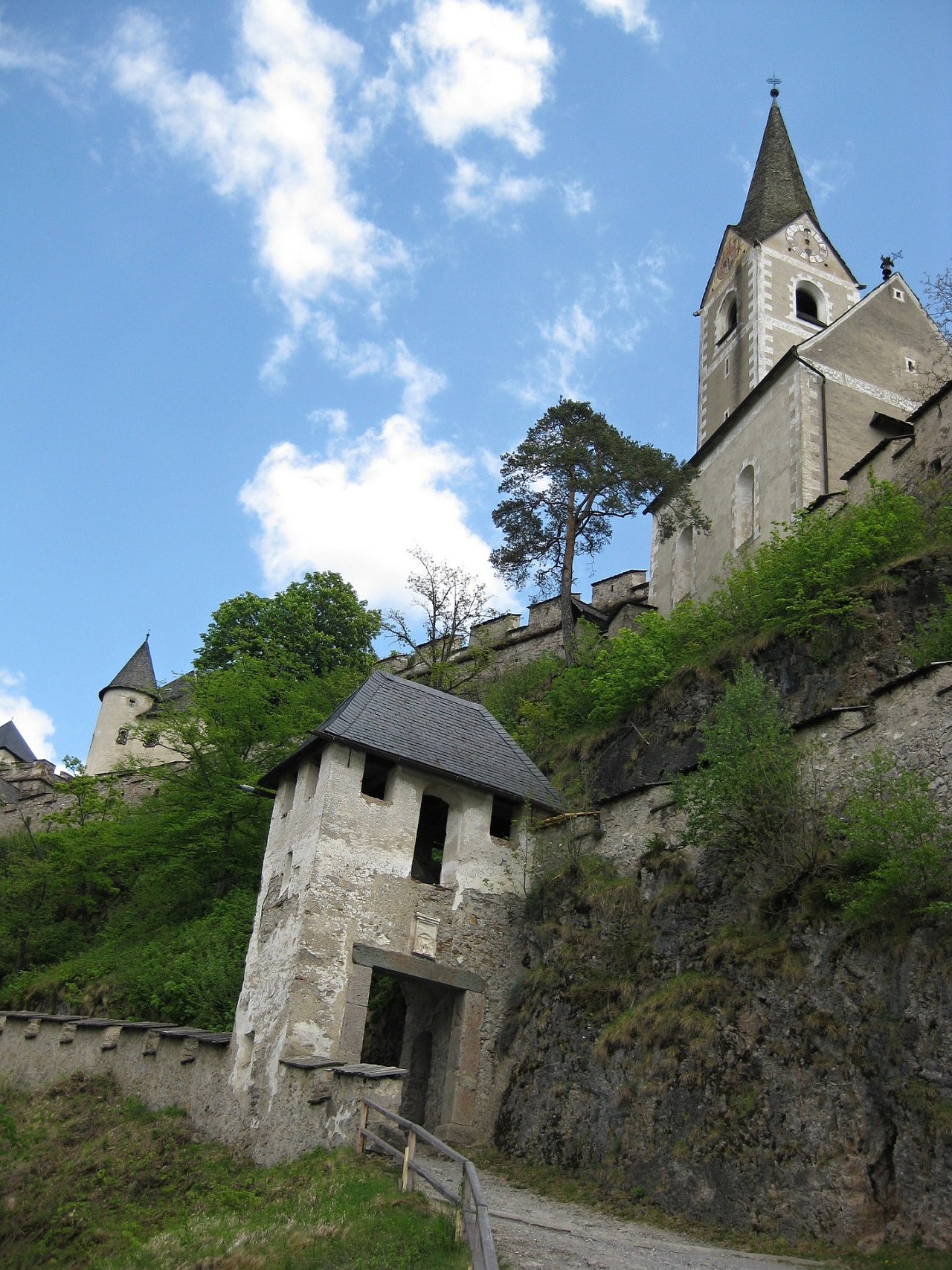 Hochosterwitz Castle 3, Best places to visit in Austria
