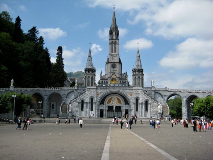 Rosary Basilica, Lourdes, Cities in France