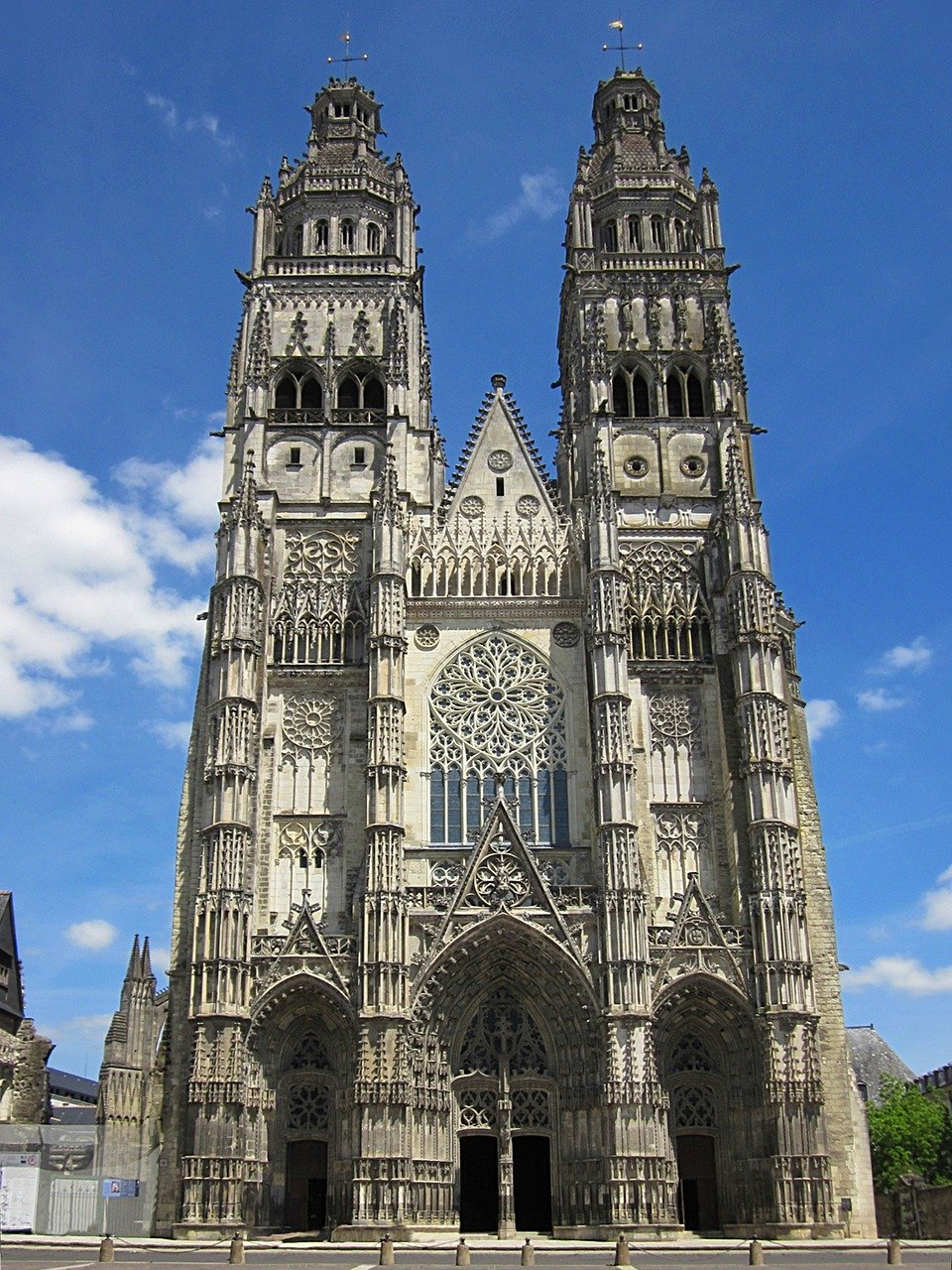 Cathedral of Saint-Gatian in Tours, Cities in France