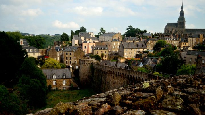 Dinan, Cities in France