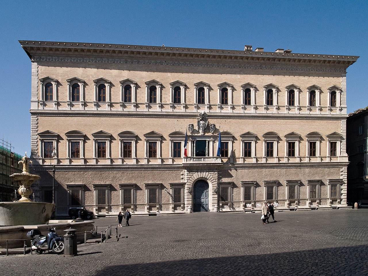 Piazza Farnese, Rome Attractions, Best Places to visit in Rome 1