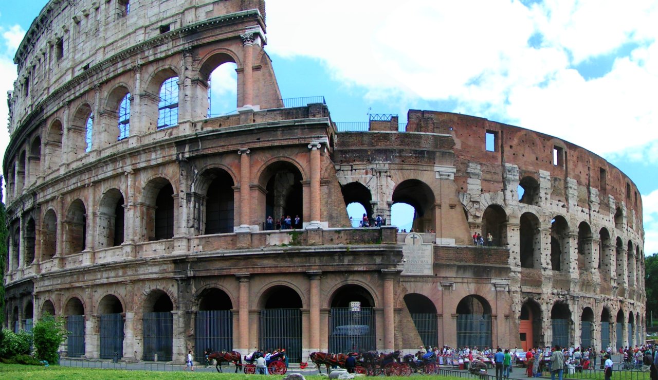 The Colosseum, Rome Attractions, Best Places to visit in Rome 2