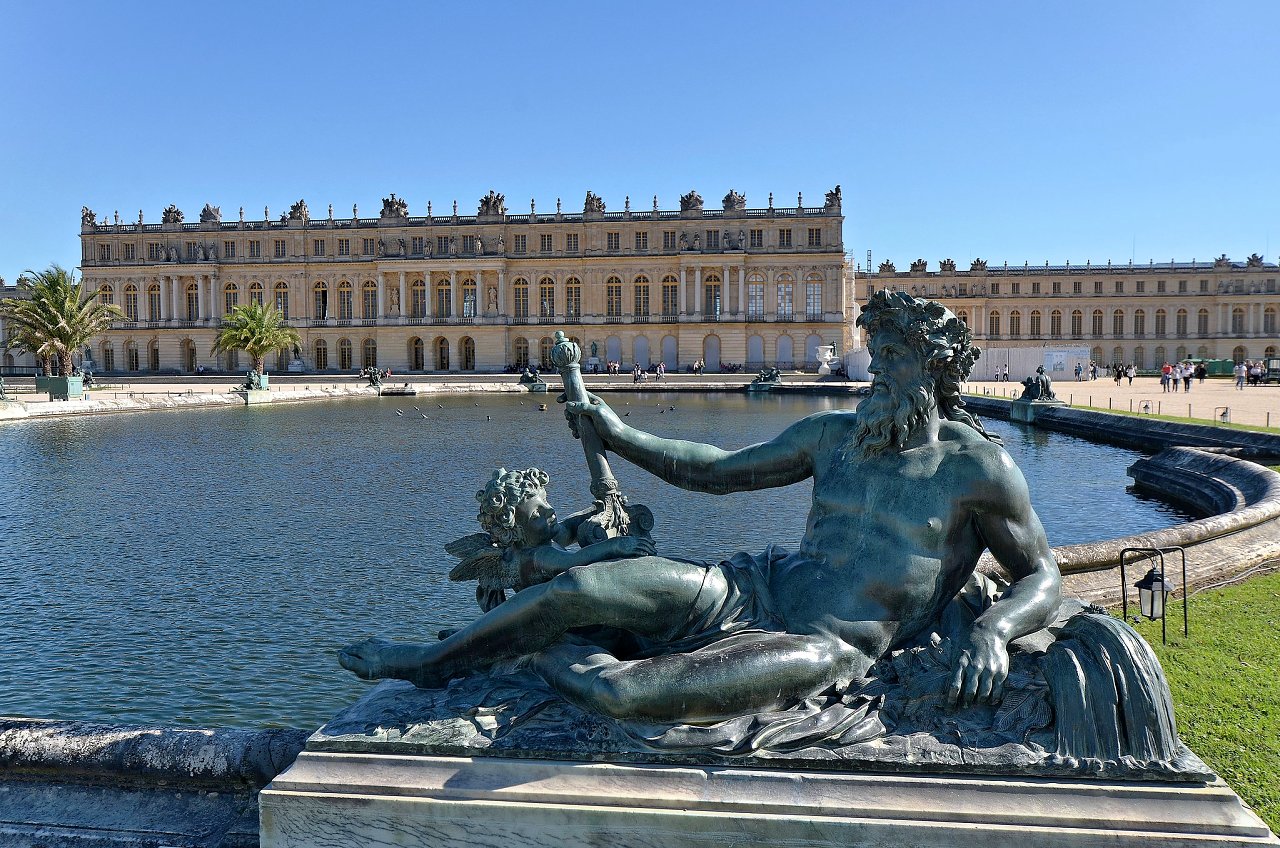 Chateau de Versailles, Paris, France 3