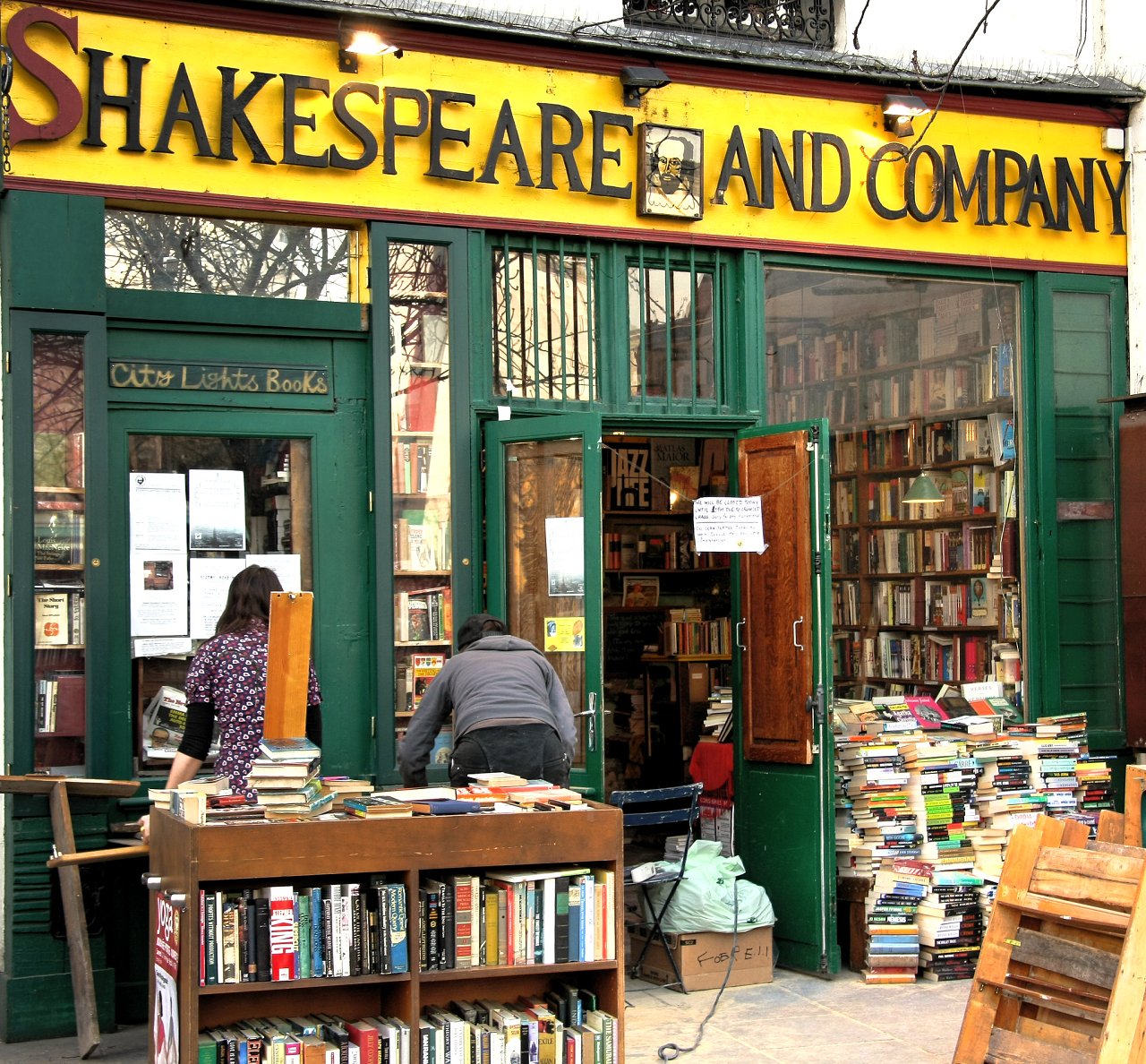 Shakespeare & Company bookshop, Paris, France 2