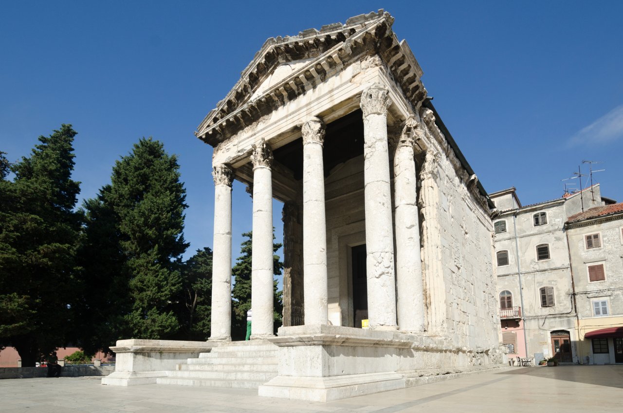 Temple of Augustus, Pula, Best places to visit in Croatia