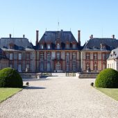 Breteuil, Castles in France