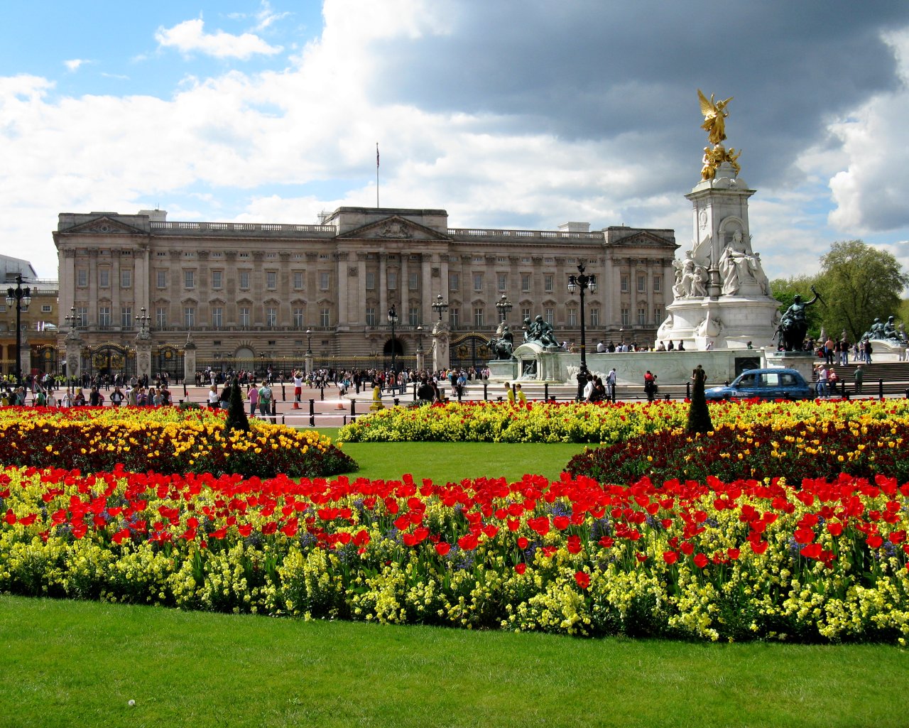 Buckingham Palace, Places to visit in London