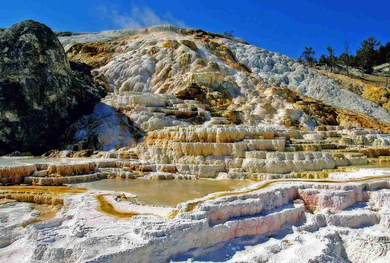 Mammoth Hot Springs, Yellowstone National Park,Wyoming, Montana, and Idaho, Visit in USA