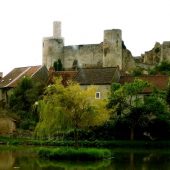 Billy, Castles in France