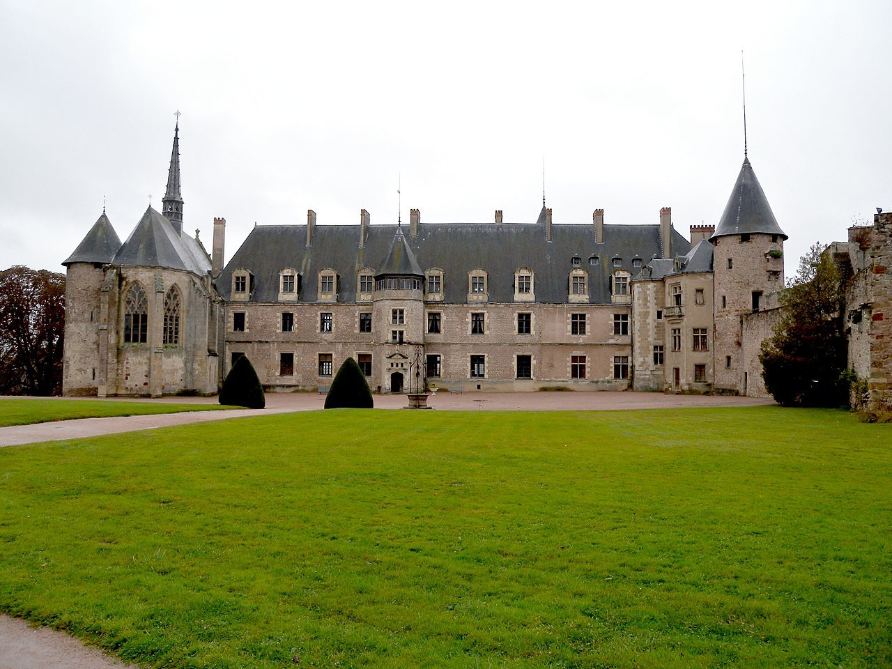 La Palice, Castles in France