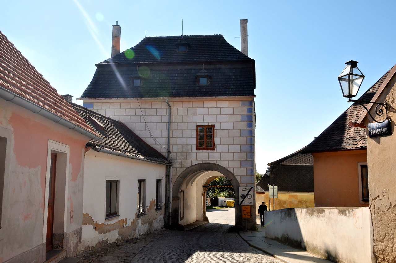 City walls and gates (Horní and Dolní brána), Telč, Czech Republic