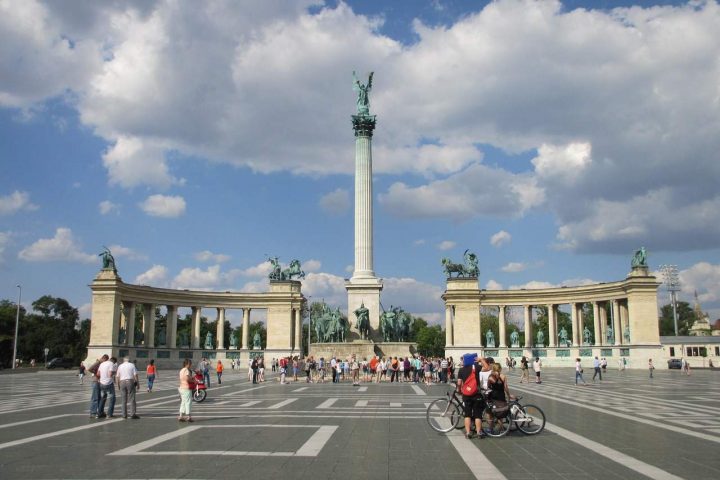 Hero’s Square, Places to Visit in Budapest 