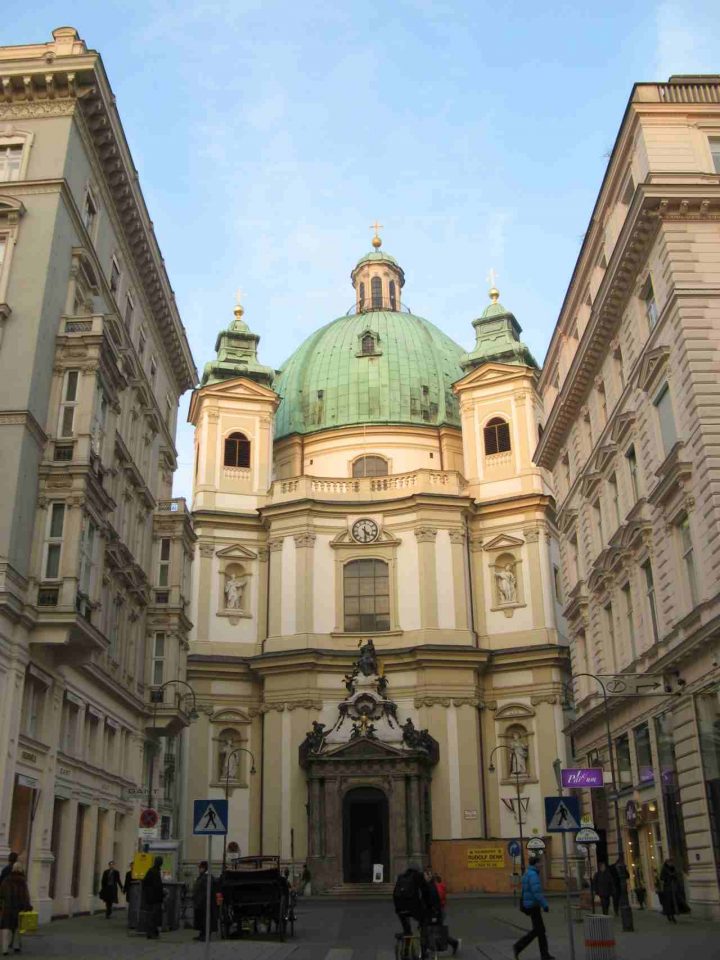 Peterskirche, Best Places to Visit in Vienna