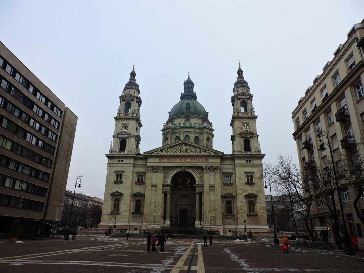 St. Stephen’s Basilica, Places to Visit in Budapest