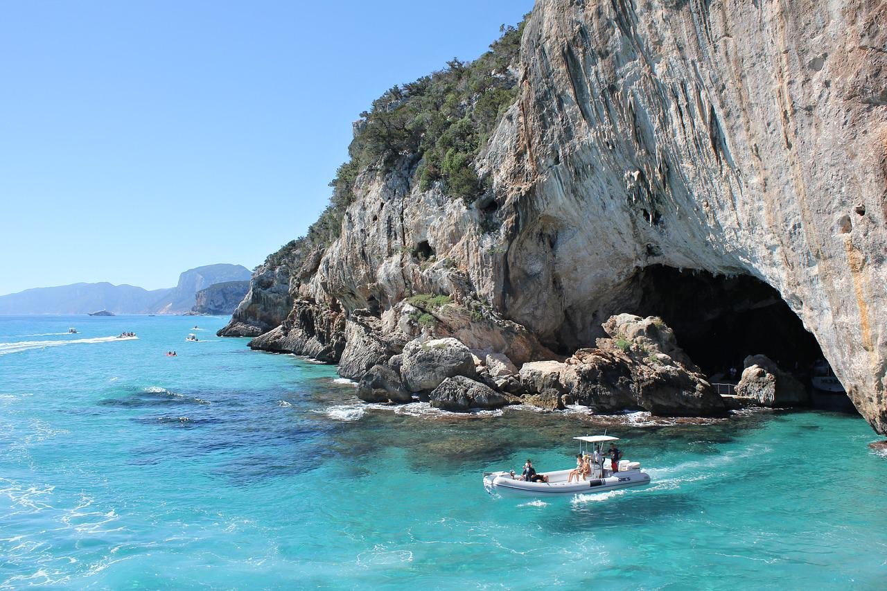 Grotta del Bue Marino, Fuili Cove, Italy Beaches