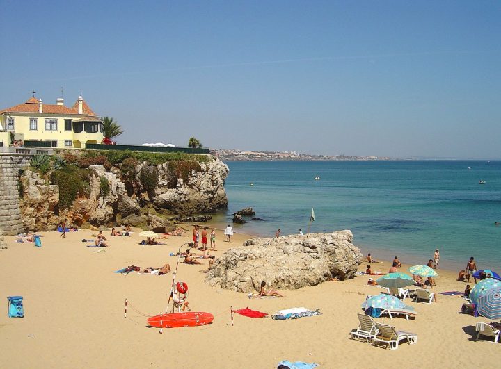 Praia Da Rainha, Best Beaches in Portugal