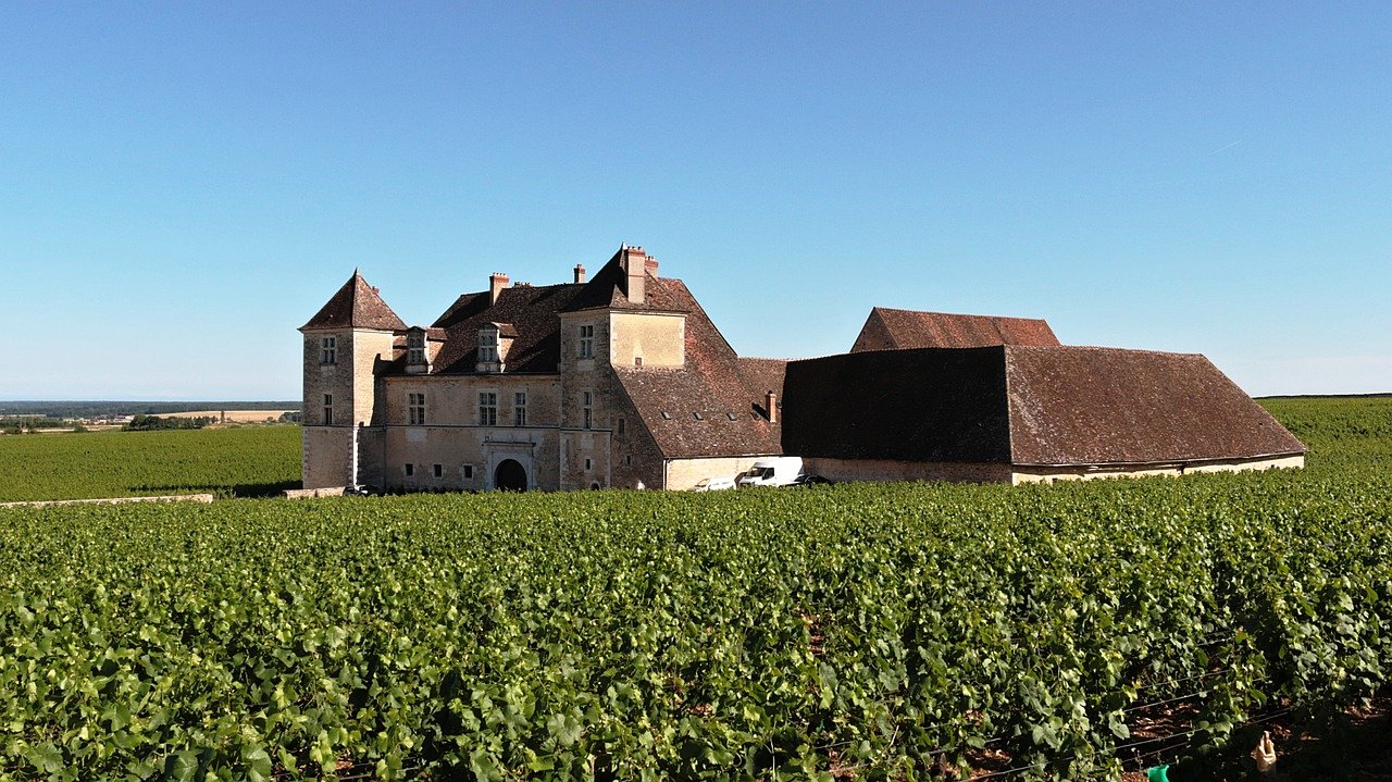 Château du Clos de Vougeot, Climats, terroirs of Burgundy, Unesco France