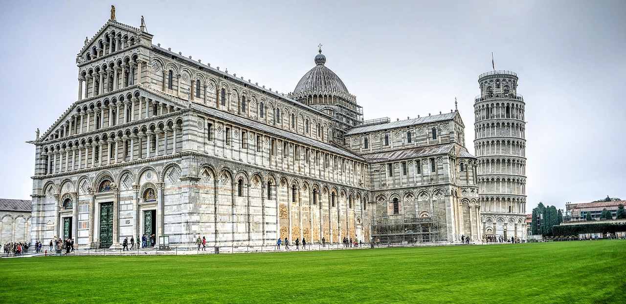 Piazza del Duomo, Pisa, UNESCO Italy
