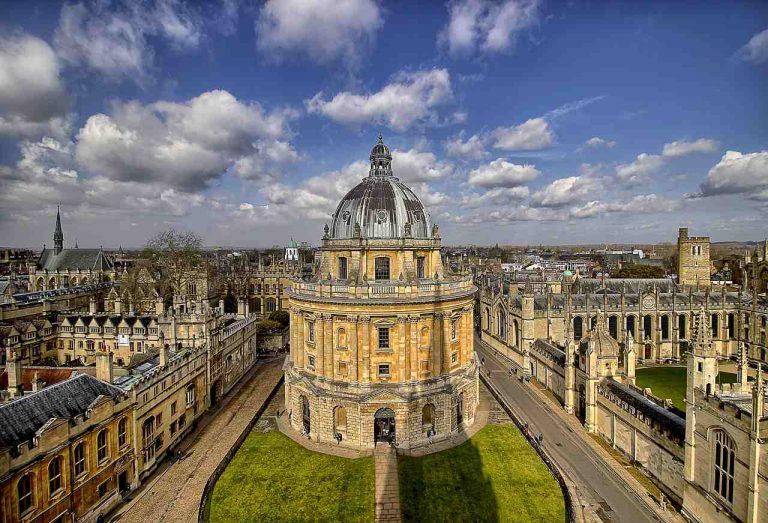 Oxford Radclife library, Cities in England