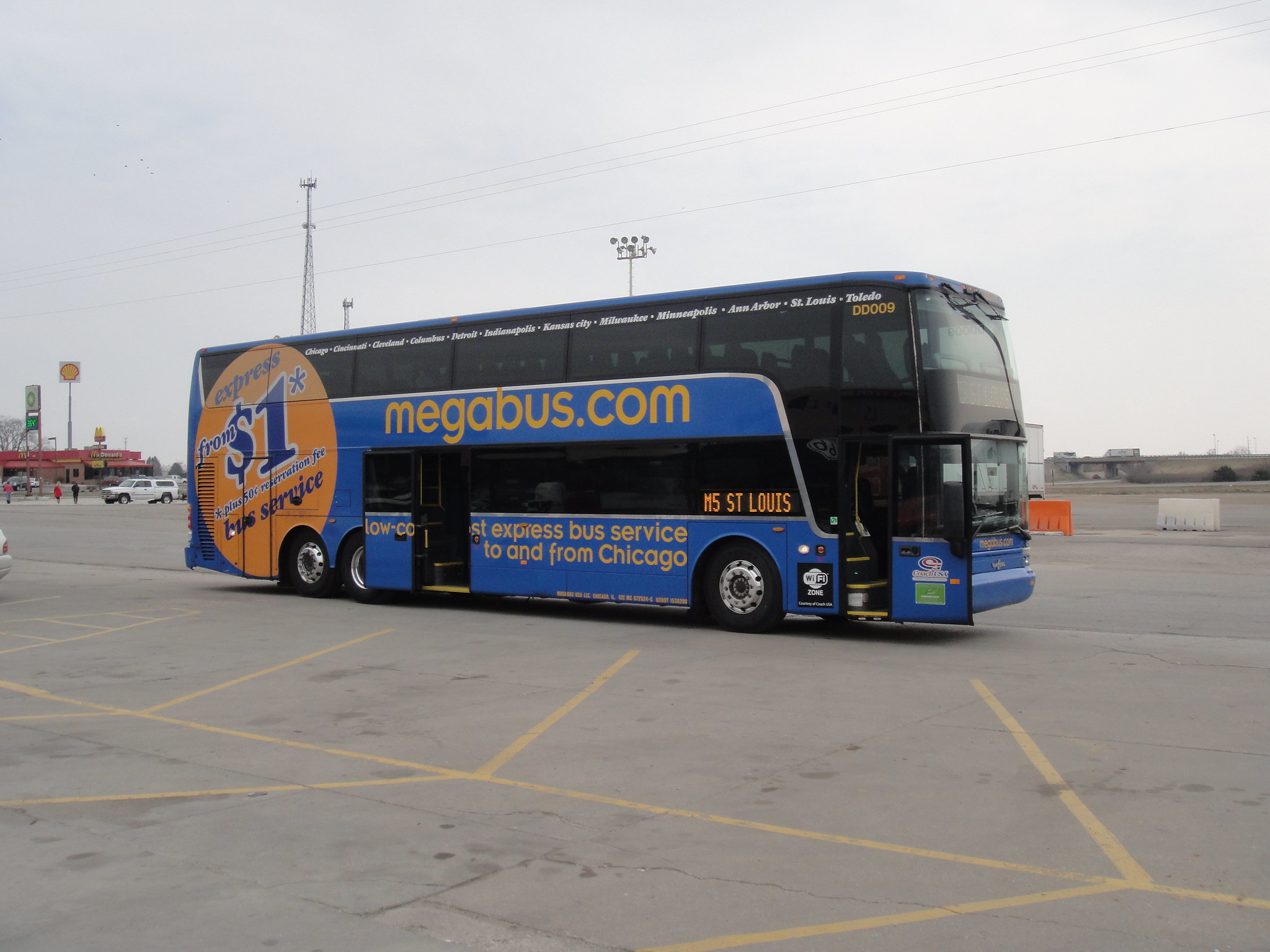 Megabus for Intercity Trips, Visiting Canada
